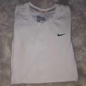 Nike T-shirt